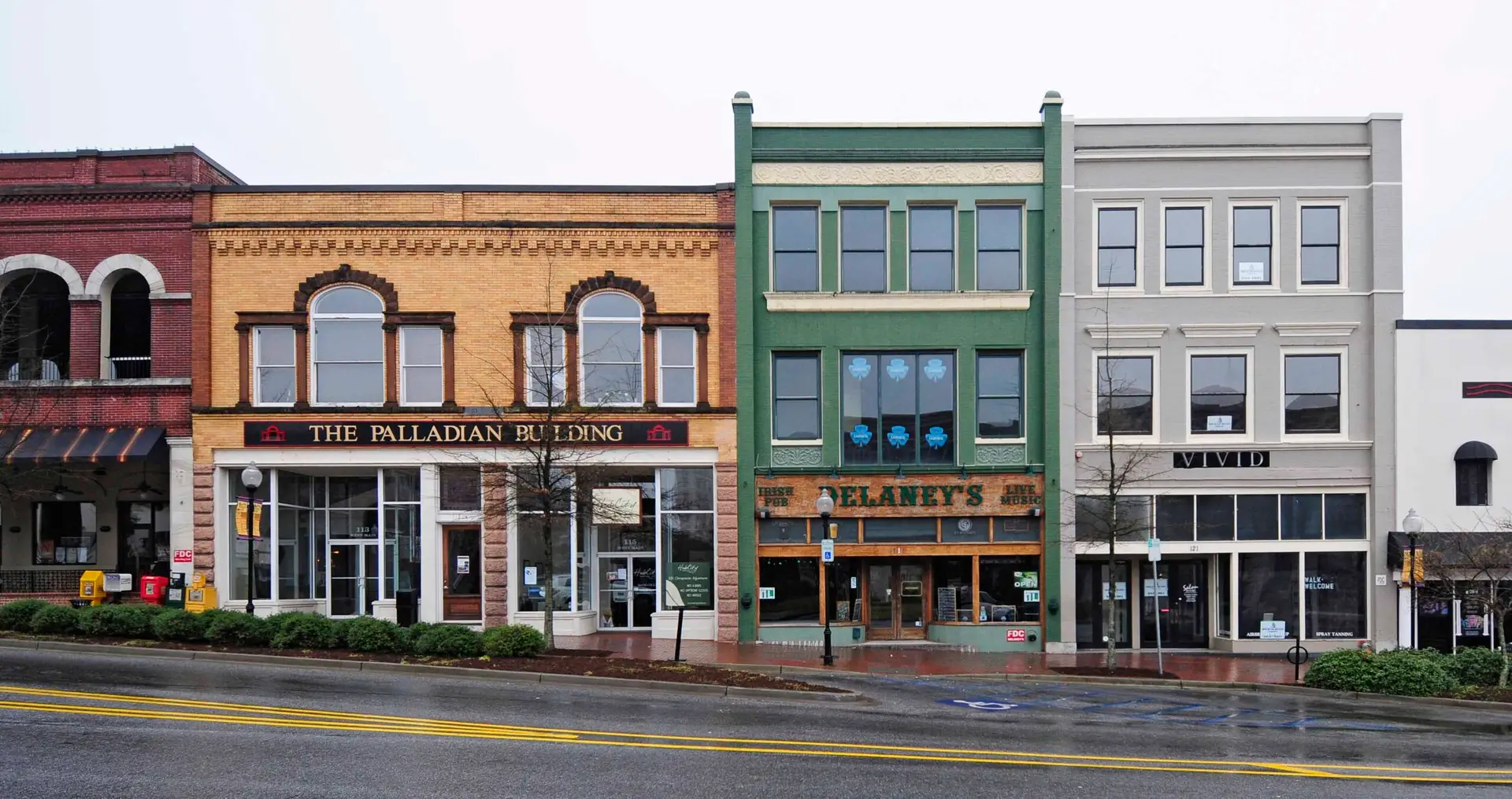 Outdoor Lighting Install Spartanburg SC with Outdoor Lighting Experts | Hub City Experts